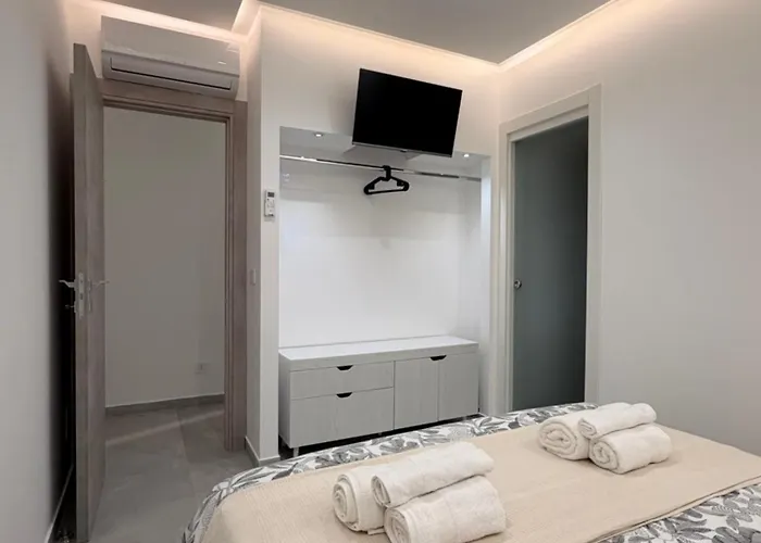 Sicilian Jacuzzi Stay - 2Br