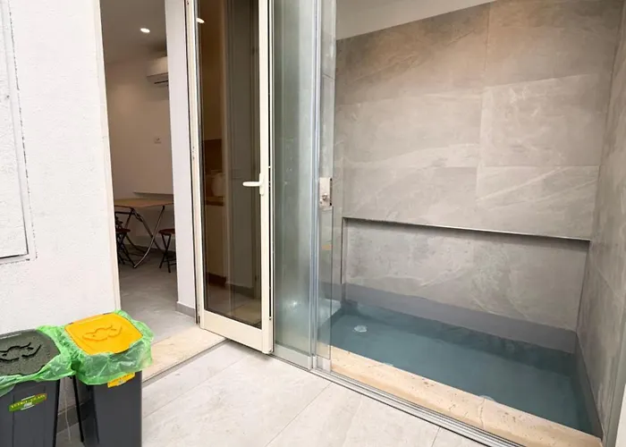 Apartmán Sicilian Jacuzzi Stay - 2Br *