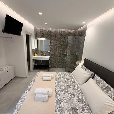 Sicilian Jacuzzi Stay - 2Br 公寓