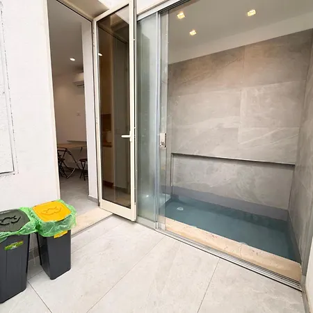 דירה Sicilian Jacuzzi - 2br *