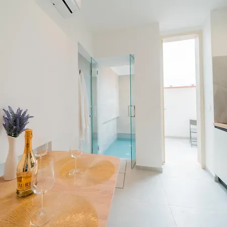 Sicilian Jacuzzi - 2br * Syracuse