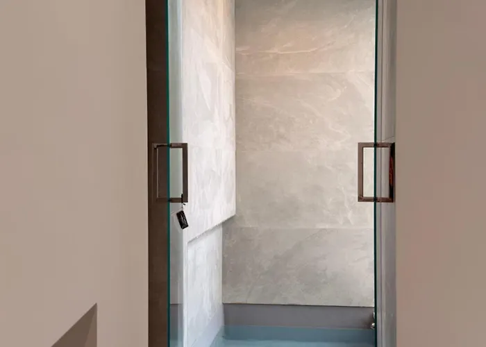 Sicilian Jacuzzi - 2br Apartment